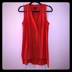 Sleeveless blouse